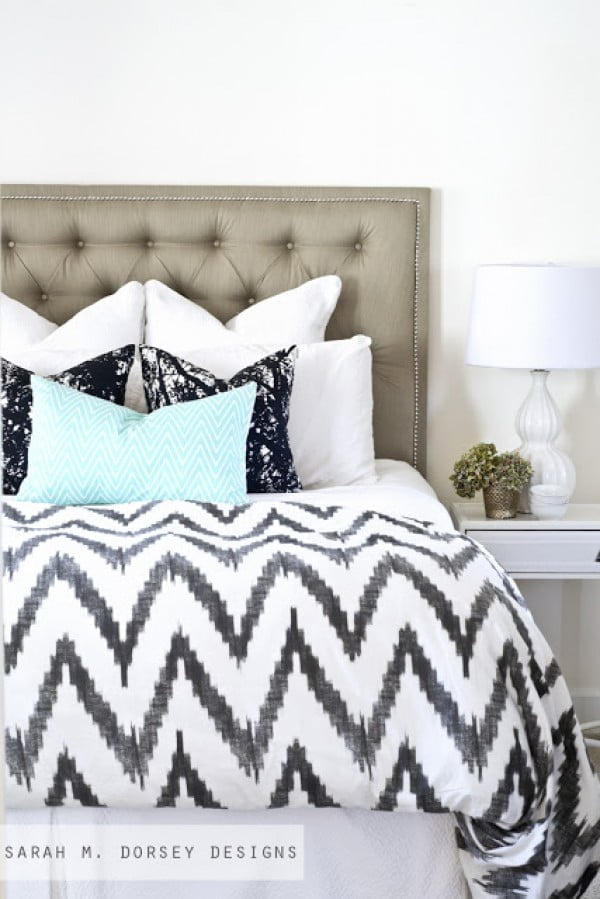 Tufted Headboard with Nailhead | How To - Dorsey Designs #diy #homedecor #bedroomdecor