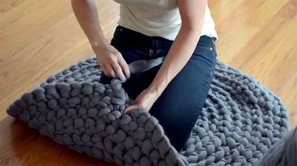 How to Crochet a Giant Circular Rug - No-Sew! - Expression Fiber Arts | A Positive Twist on Yarn   