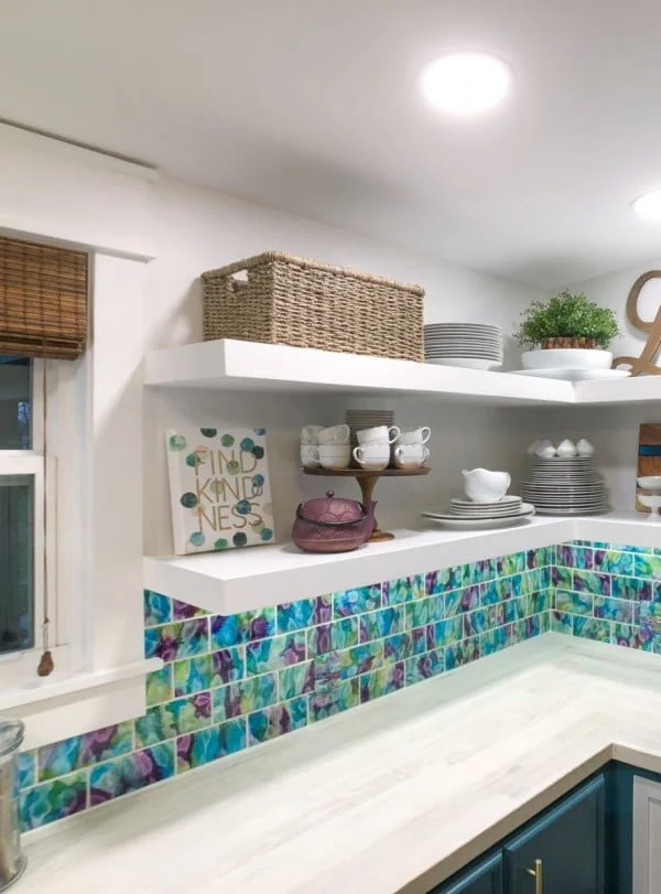 DIY Floating Shelves