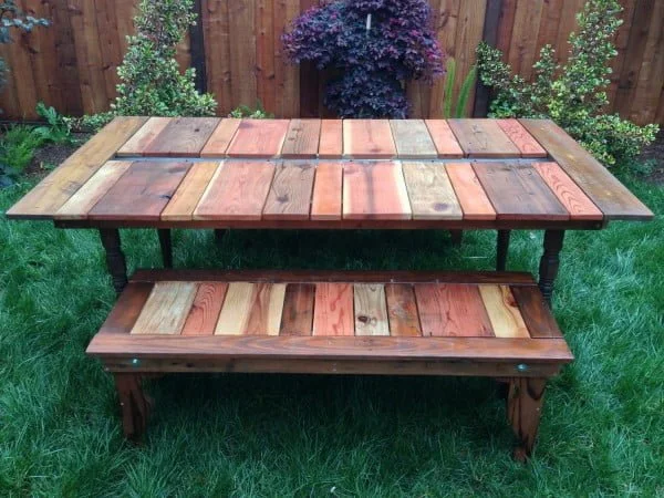 Reclaimed Wood Flat-Pack Picnic Table With Planter/Ice Trough     