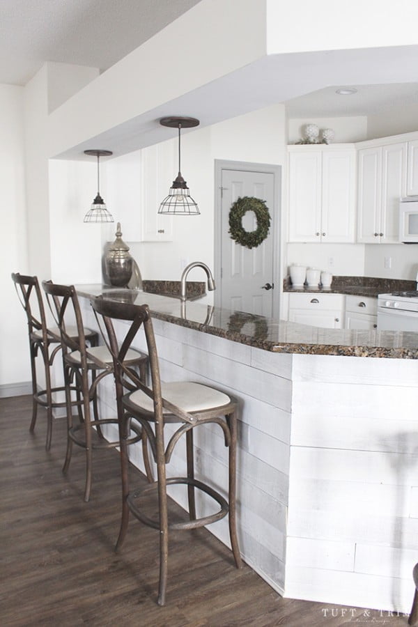 DIY Reclaimed Wood Island Makeover #DIY #reclaimedwood #homedecor #rustic #farmhouse