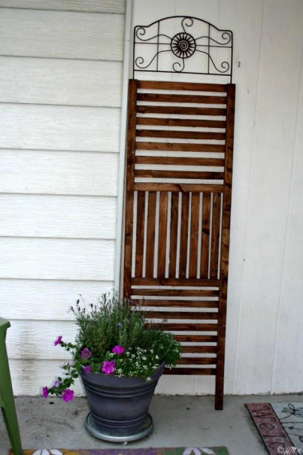 $12 Outdoor Trellis/Privacy Screen {DIY}    