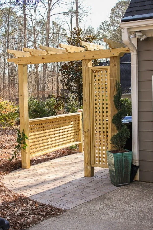 Build a Pergola with Trellis Screens (hide those trash cans)    