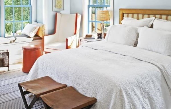 How to Make an Upholstered Headboard #diy #homedecor #bedroomdecor