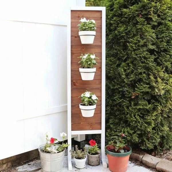 28 Easy DIY Wall Planters to Green Up Your Home Walls