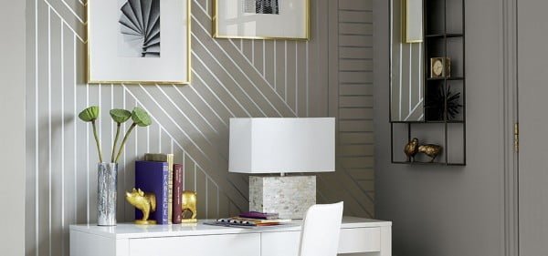 DIY Linear Wallpaper #DIY #walldecor #homedecor