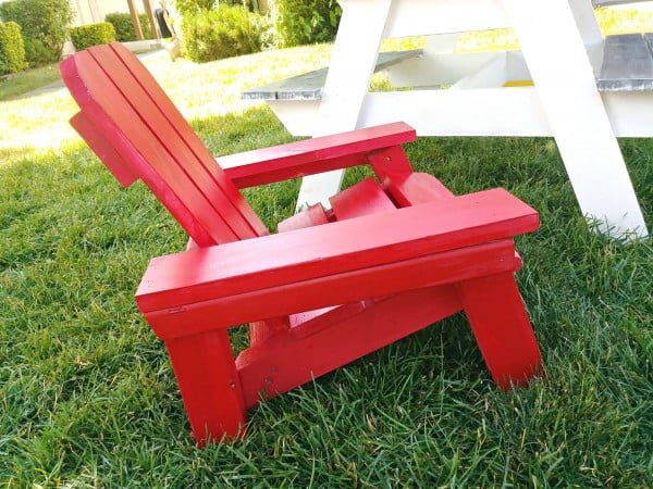 DIY Childrens Adirondack Chair