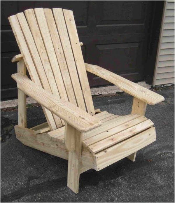 How to Build a Wooden Pallet Adirondack Chair (Step-by-Step Tutorial) #DIY #woodworking #furniture