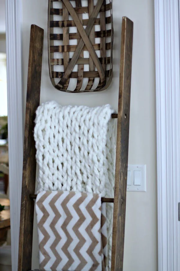 Easy DIY Blanket Ladder     
