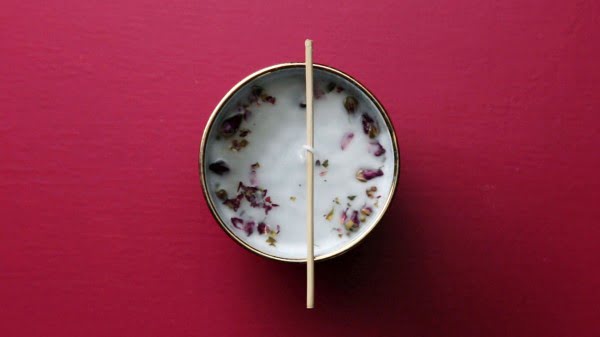 DIY Valentine's Day Candle