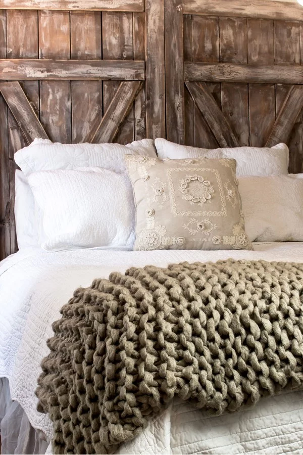 How to Make a Chunky Knit Blanket After You Fail at Arm Knitting    