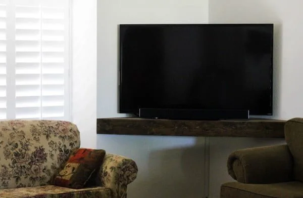 DIY Corner Floating Shelf