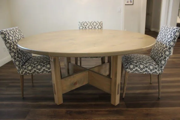 Round & Rustic: The DIY Dining Table To Step-up Your Woodworking Skills    