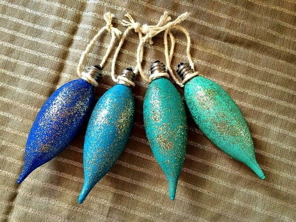 How to make Easy Ombre Crafts Light Bulb Ornaments