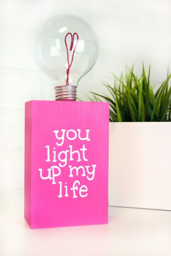 DIY Valentine's Day Lightbulb Gift