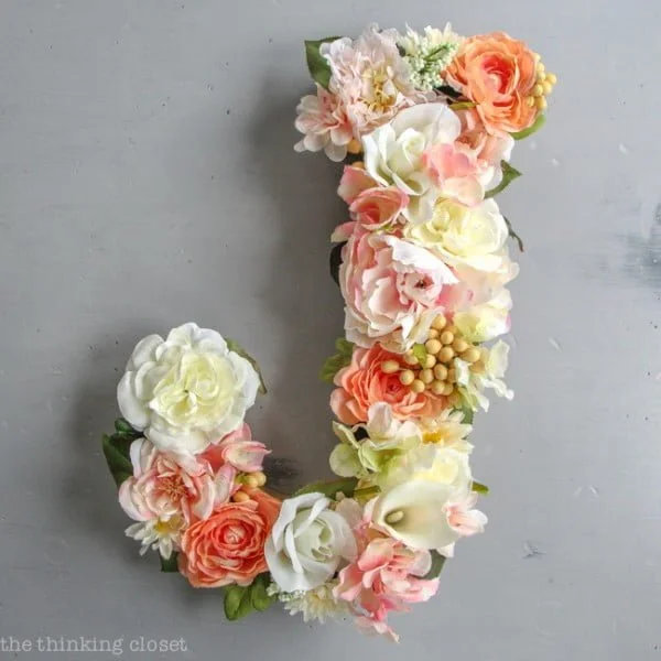 DIY Flower Monogram Letter: Timelapse Video Tutorial