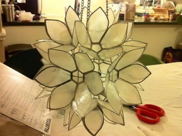 From candle holder to DIY pendant light #DIY #homedecor #pendantlights #lighting