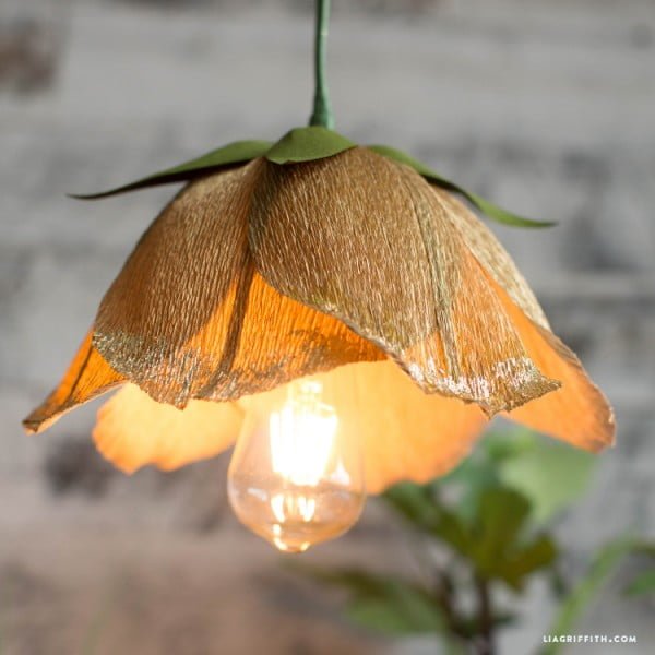 Make a Gorgeous DIY Flower Pendant Light with Crepe Paper #DIY #homedecor #pendantlights #lighting