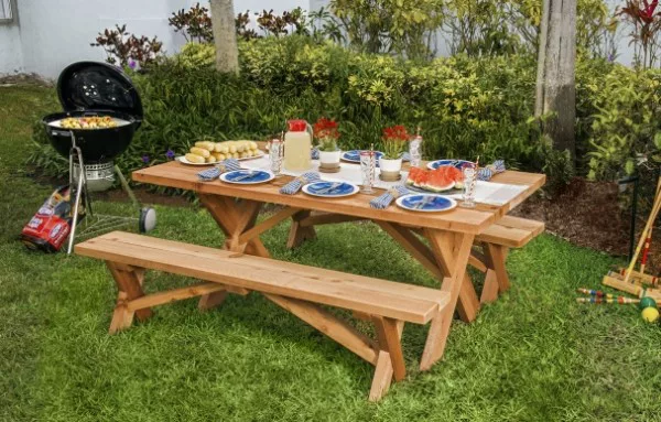 How to Build a Classic Picnic Table     
