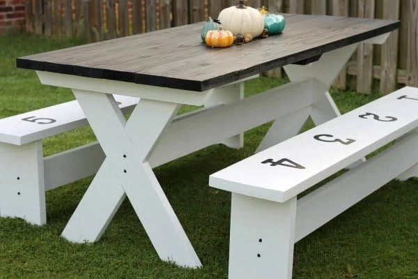 How to Build a Farmhouse Picnic Table     