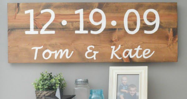How to Make a DIY Rustic Wood Sign     