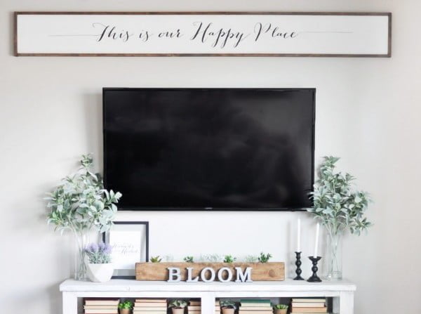 DIY Large Wooden Sign Using Cricut Explore Air     