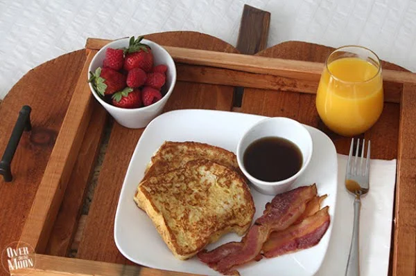 DIY Pumpkin Serving Tray     