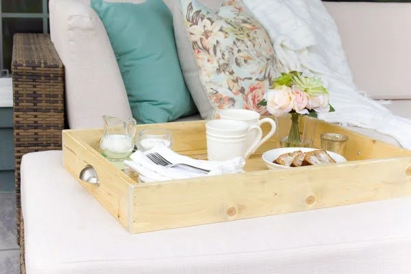 How to Make your own DIY Farmhouse Serving Tray     