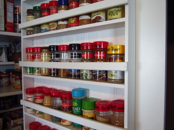 DIY Pantry Spice Rack