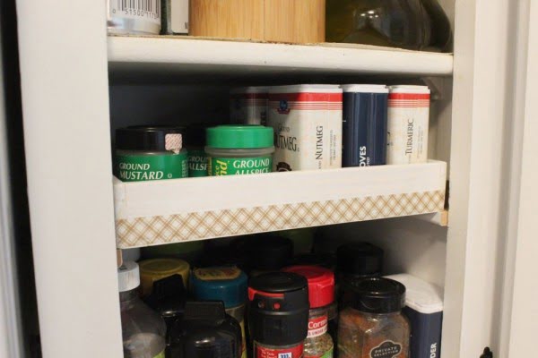 DIY Spice Shelf – A Simple Way to Expand Your Spice Shelf    
