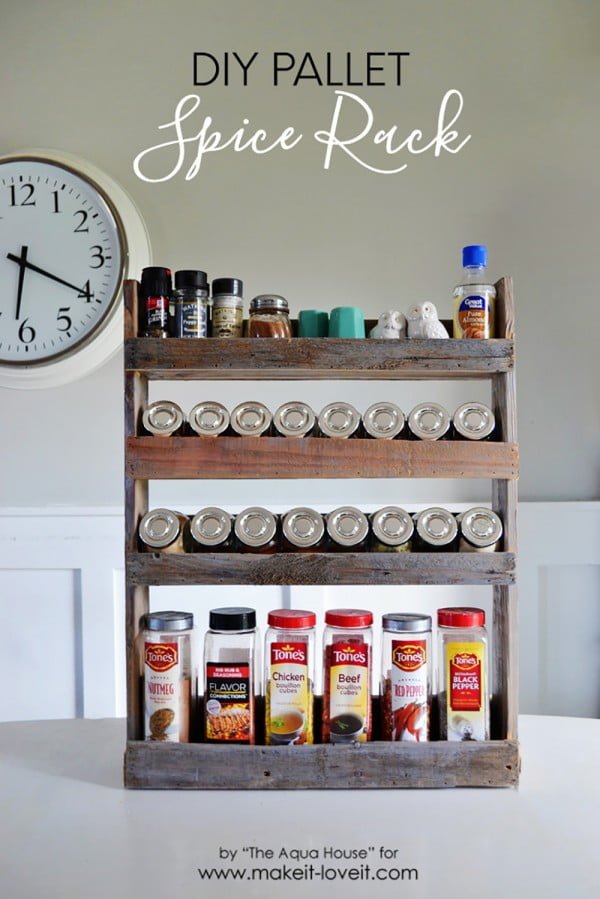 DIY Pallet Spice Rack