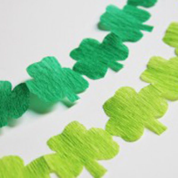 St. Patrick's Day DIY Shamrock Streamer Garland