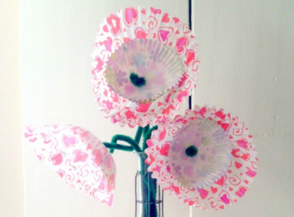 DIY Valentine’s Day Cupcake Blooms Centerpiece Craft Flowers