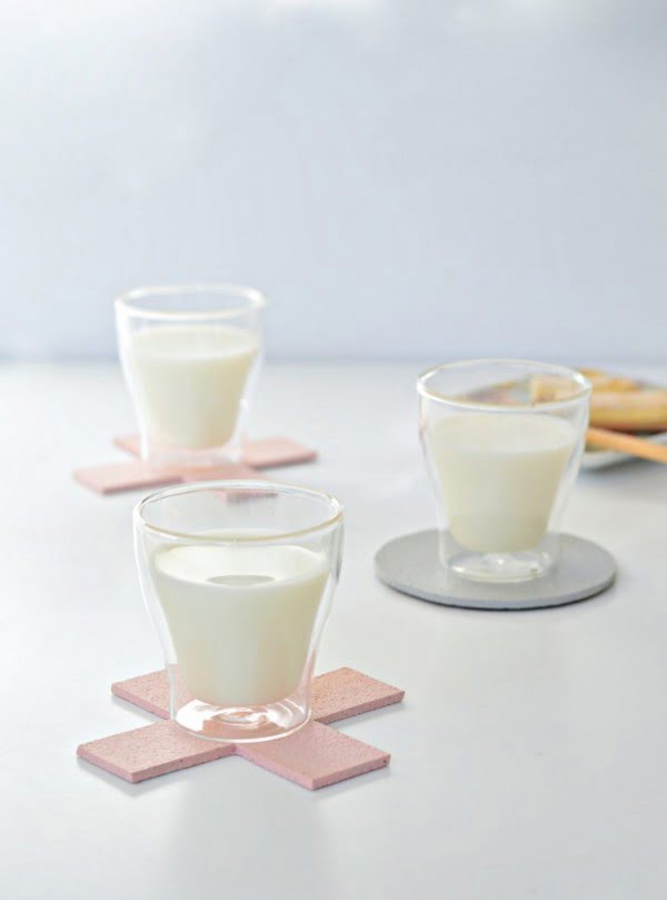 Hugs and kisses: XOXO DIY cork coasters (IKEA hack)