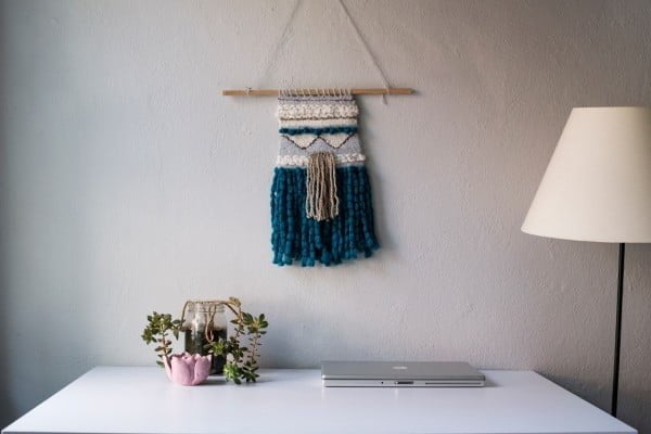 How to DIY a Woven Wall Hanging     