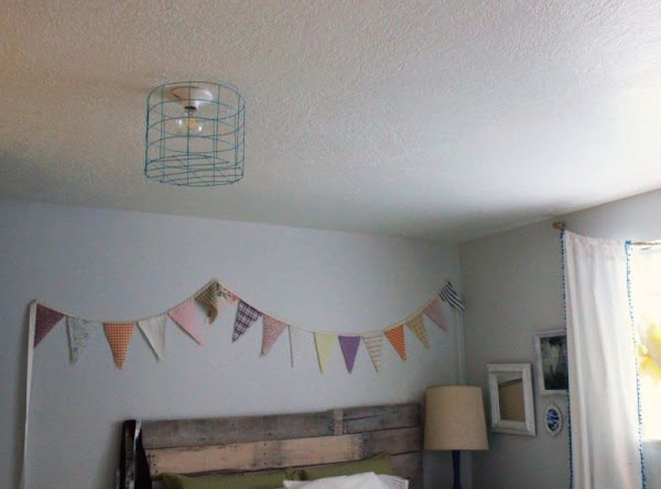 DIY Wire Cage Light Fixture     