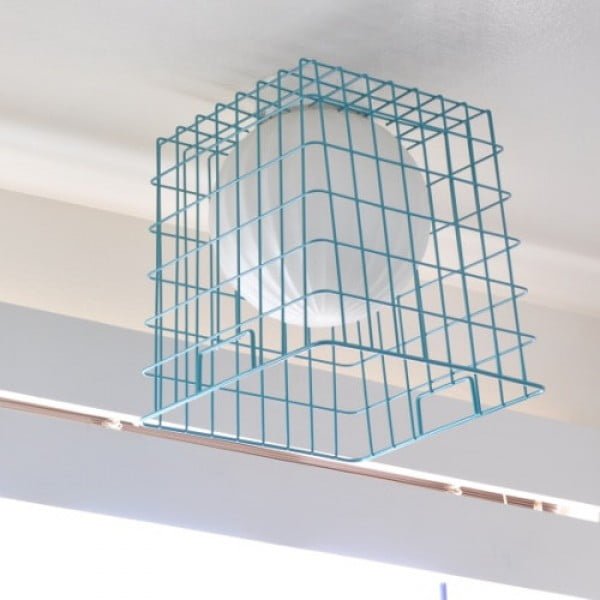 DIY Easy Wire Basket Lampshade     