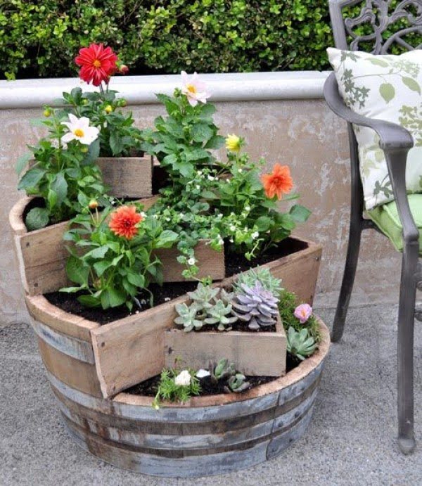 77 Easy DIY Planters and Plant Pots for Indoors and Outdoors