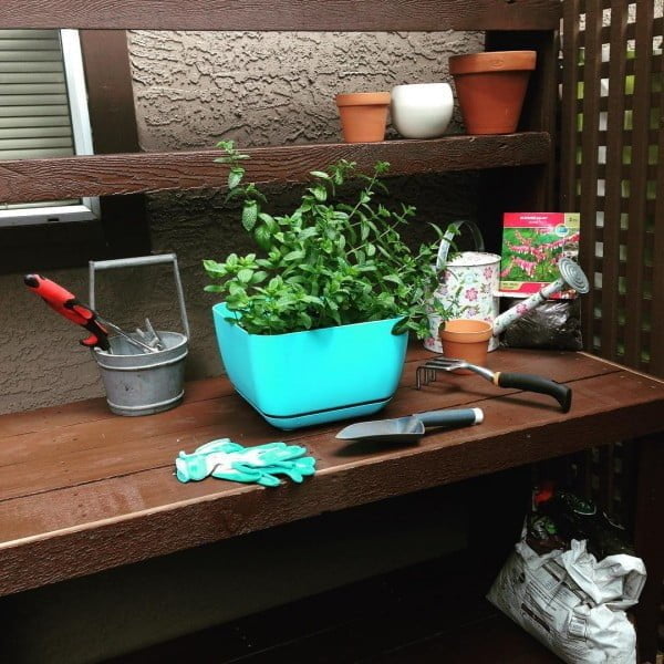 DIY Dads- How To Make A DIY Potting Table Using Reclaimed Wood       