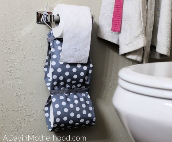 DIY No Sew Toilet Paper Holder decor