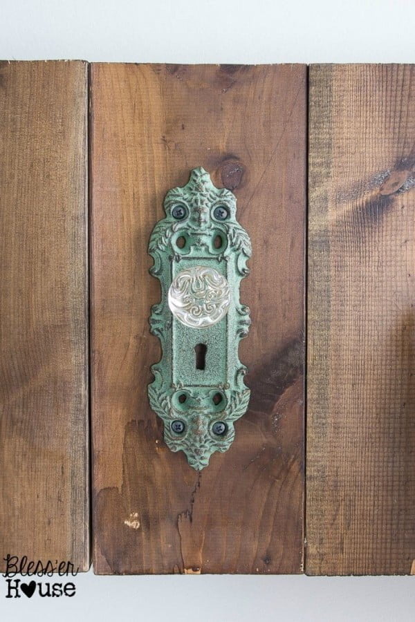DIY Antique Door Knob Towel Rack