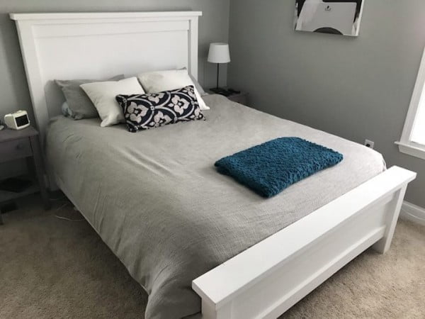 DIY Farmhouse Bed (Step-by-Step Instructions)