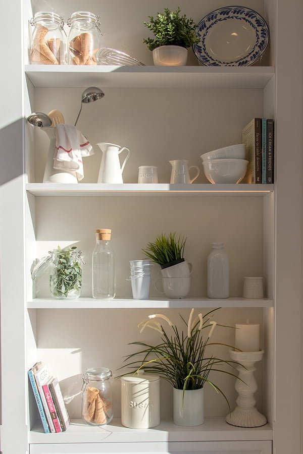 21 Smart Corner Shelf Ideas