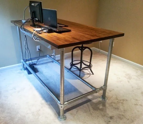 Pipe Desk