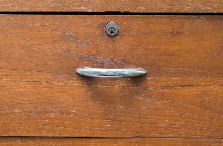 How to Clean Old Hardware