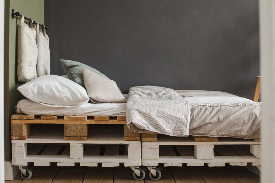 pallet bed