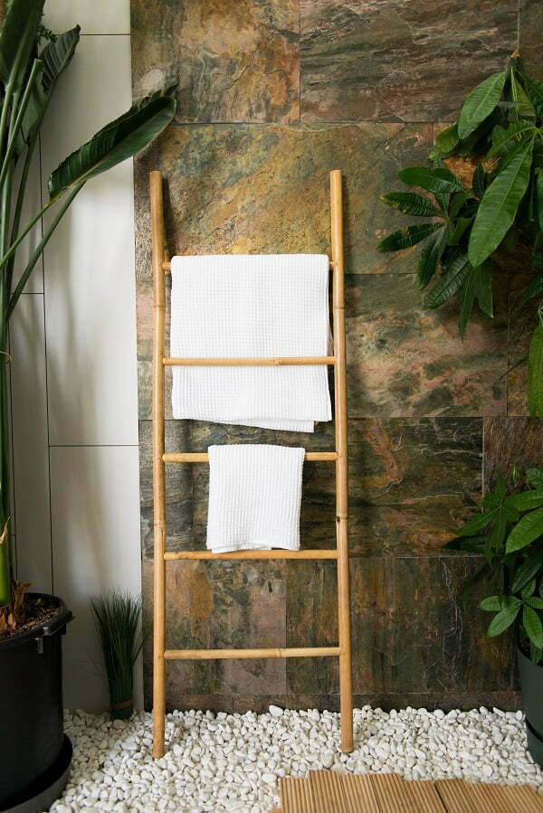towel ladder