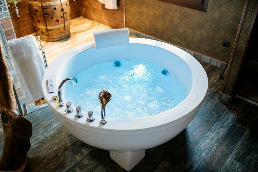 jets spa bathtub