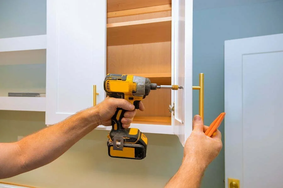 replace kitchen cabinet doors
