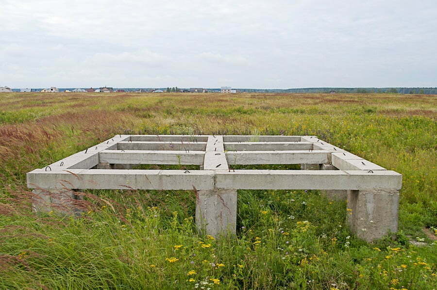 concrete pier beam foundation